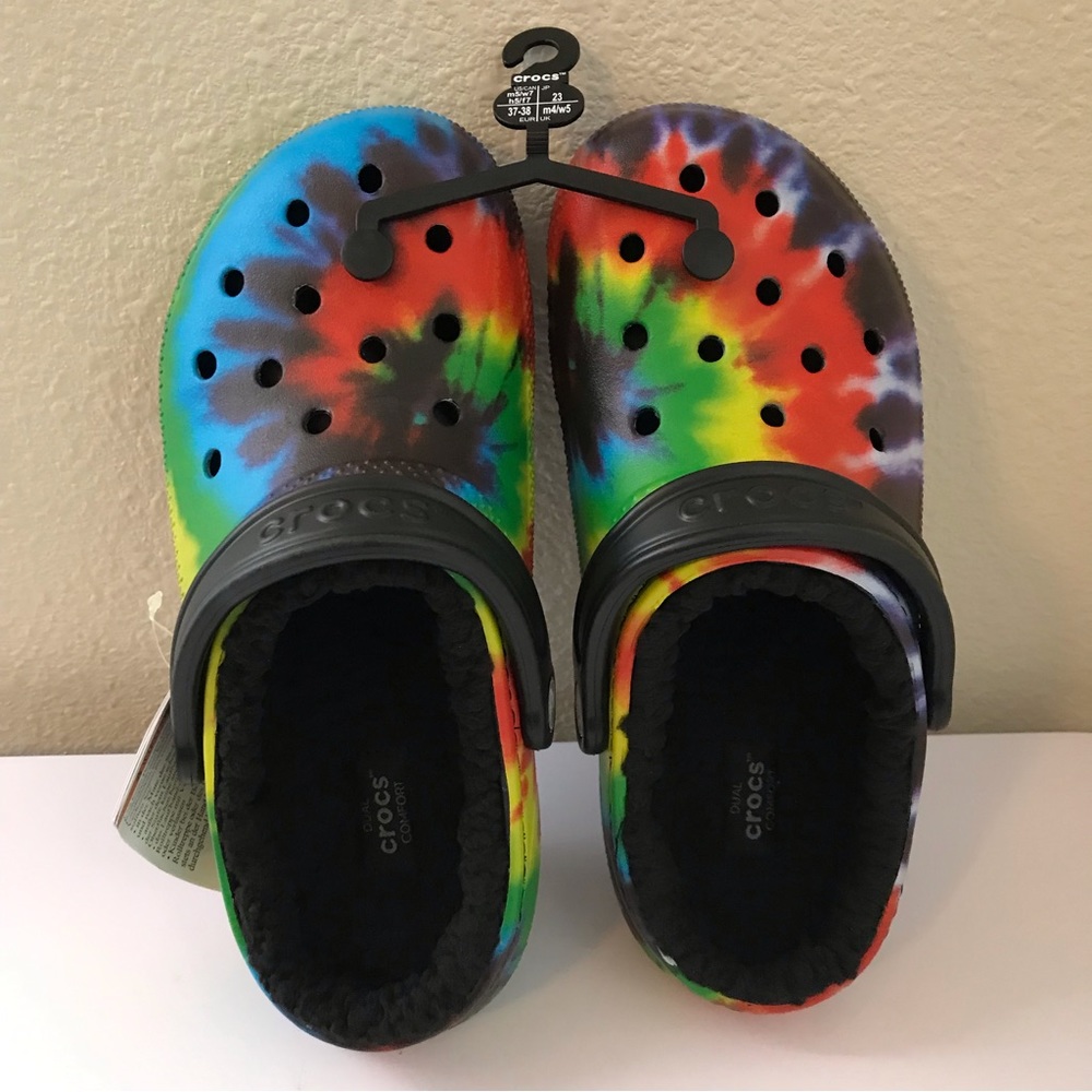 Crocs Classic Tie Dye Lined Clogs Shoes - Picture 13 of 14